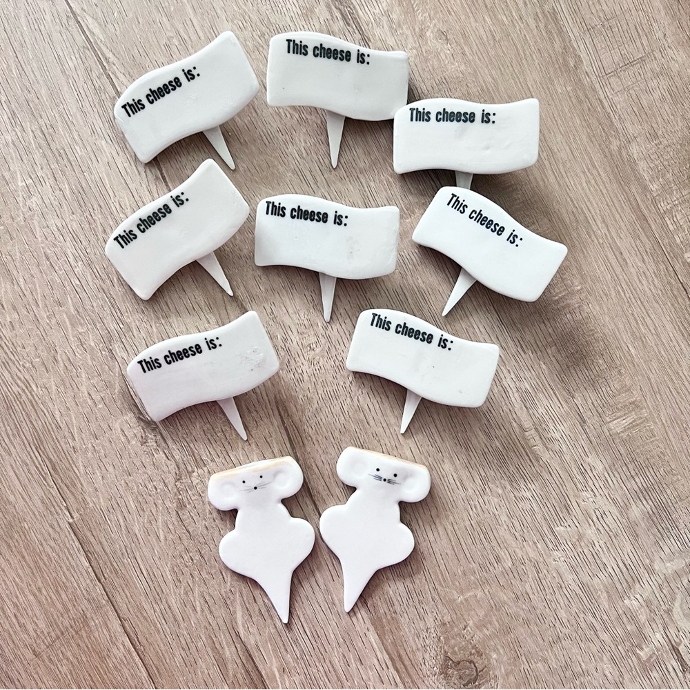 Set of 10 Knobler Cheese Markers Sign White Porcelain +‎ Mouse Reusable Vintage